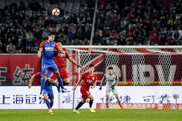  升班马黑马本色震惊强队  