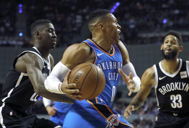  班凯罗新秀赛季新高，魔术爆冷击败凯尔特人  